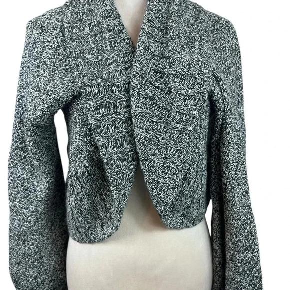 White House Black Market Gray Sweater Shrug - Picture 2 of 9